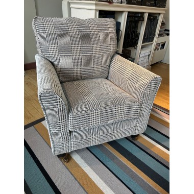 Chelsea Accent Chair 